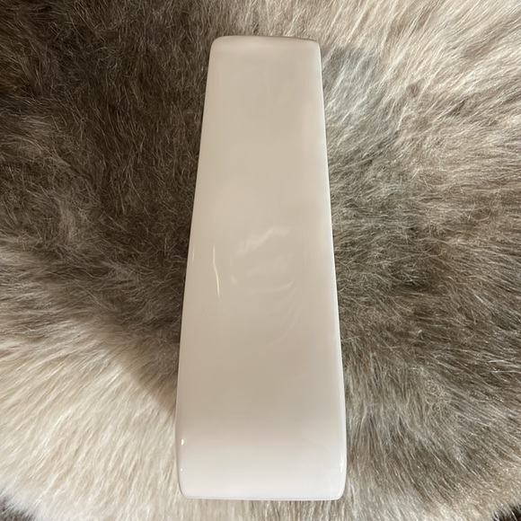 Cat Lady Box White Ceramic Flat Cat Vase - Picture 6 of 9